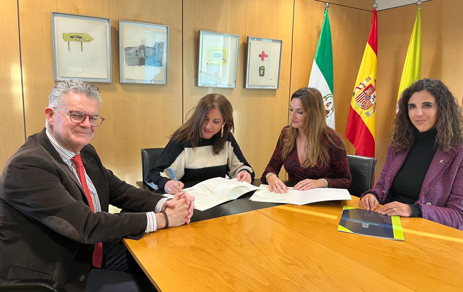 La Diputación de Granada y el COIT firman un convenio para impulsar la transformación digital en la provincia